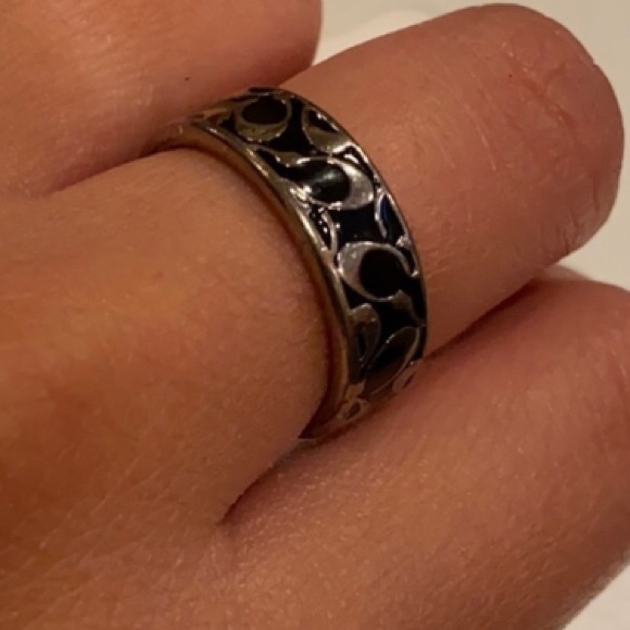 🔴 Coach Signature Silver and Black Logo Patterned Ring! 🔥 - Picture 6 of 7